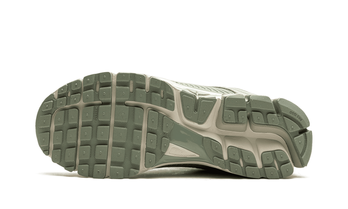 NIKE MENS Zoom Vomero 5 "Jade Horizon" HF1553 300 from Stadium Goods