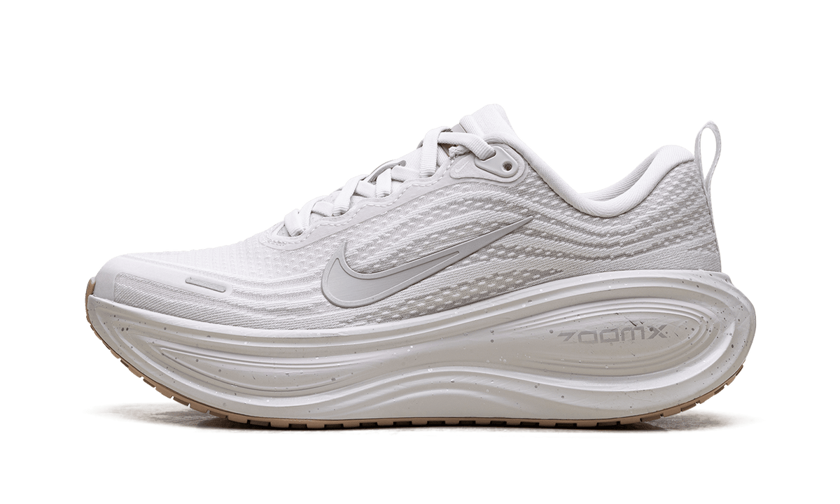 NIKE MENS Vomero Plus "Speckle Vast Grey Wolf Grey" IO4323 001 IO4323 001 from Stadium Goods