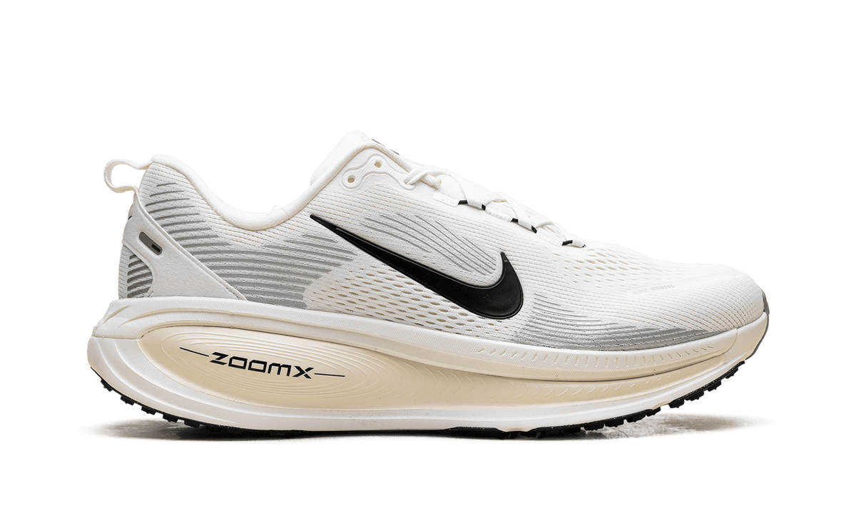 NIKE MENS Vomero 18 "Summit White Coconut Milk" HM6803 101 from Stadium Goods