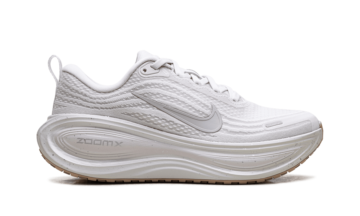 NIKE MENS Vomero Plus "Speckle Vast Grey Wolf Grey" IO4323 001 IO4323 001 from Stadium Goods